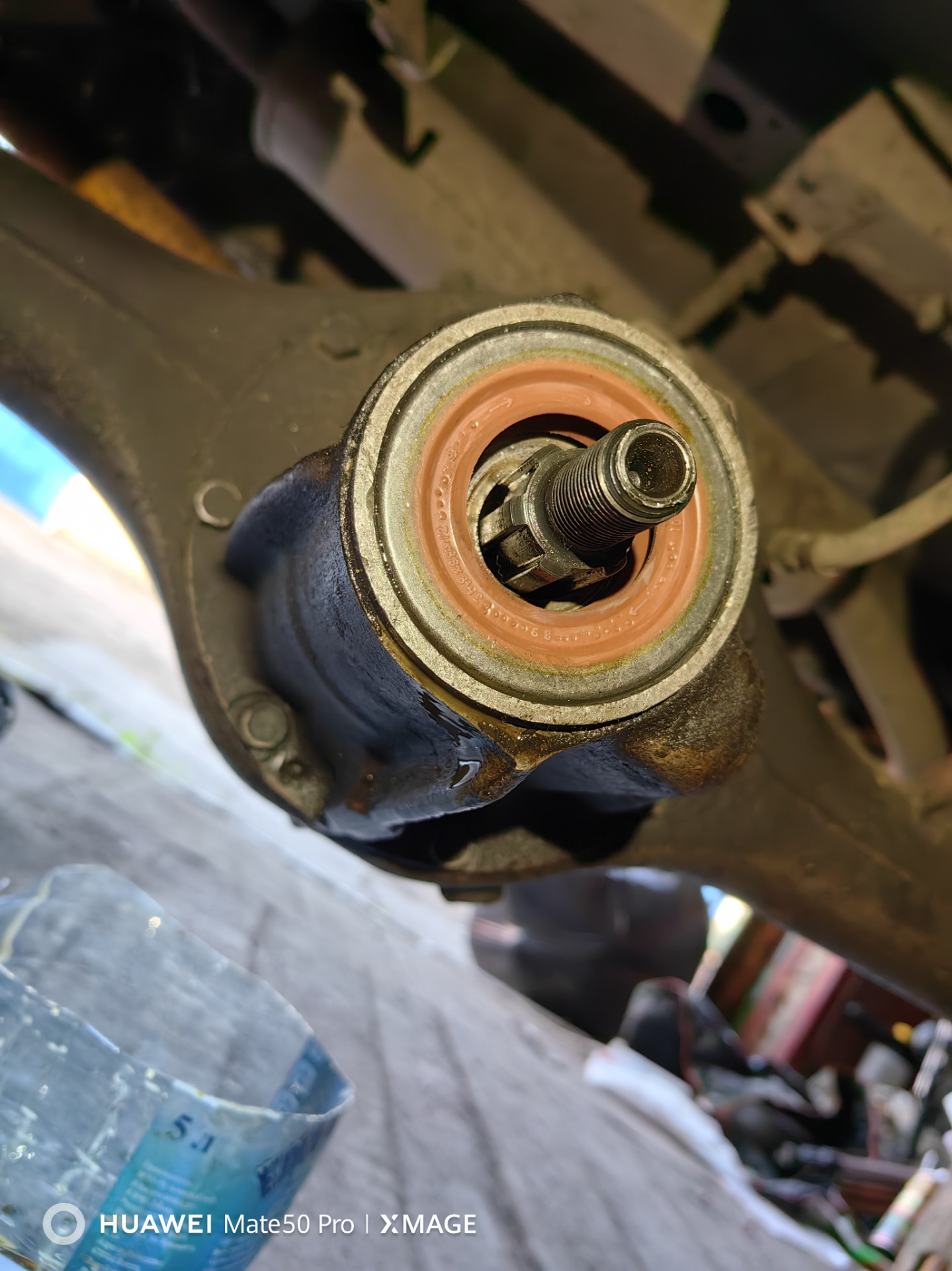 Замена сальника хвостовика — Lada 4x4 3D, 1,6 л, 1984 года | своими ...