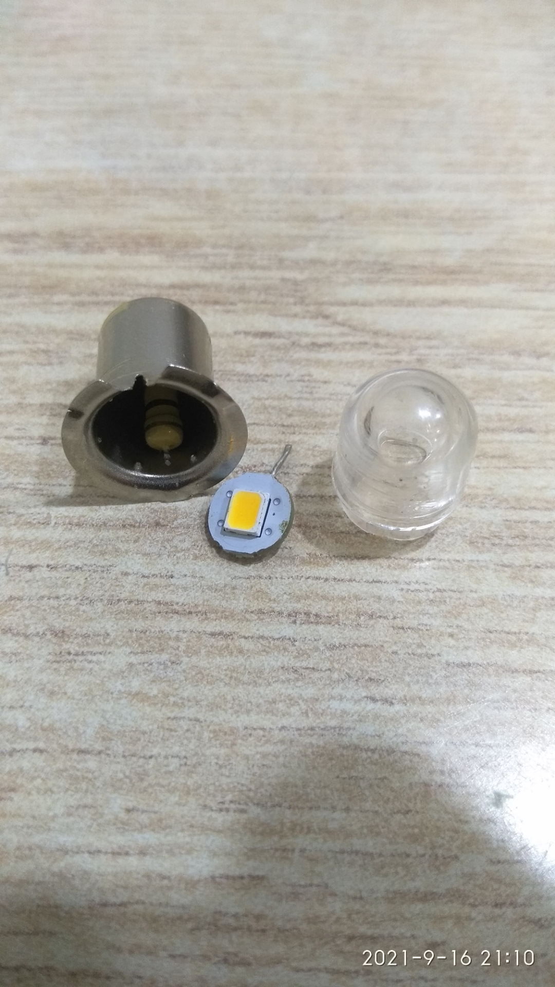 Замена лампочки в фонарике — Citroen Grand C4 Picasso (1G), 1,8 л, 2007 ...