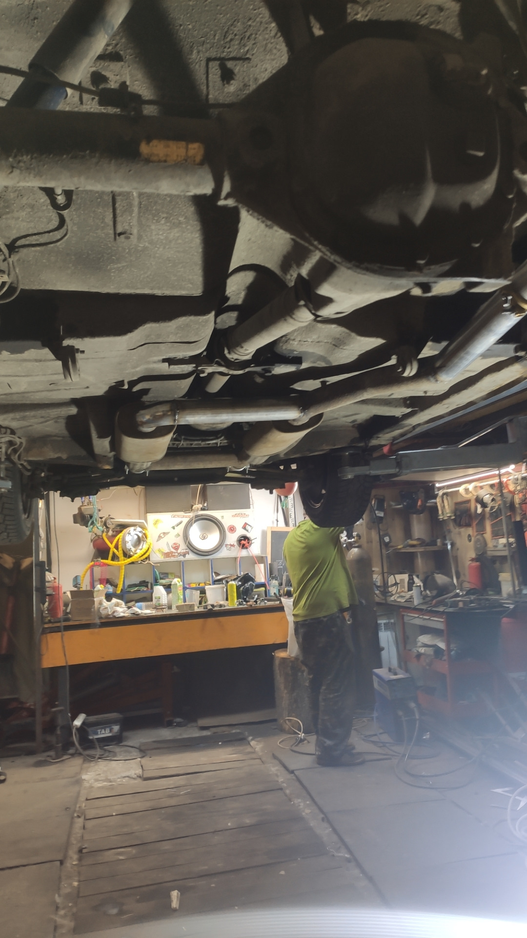 [59] Гражданский выхлоп uz-fe non vvti — ГАЗ 24, 4 л, 1982 года ...