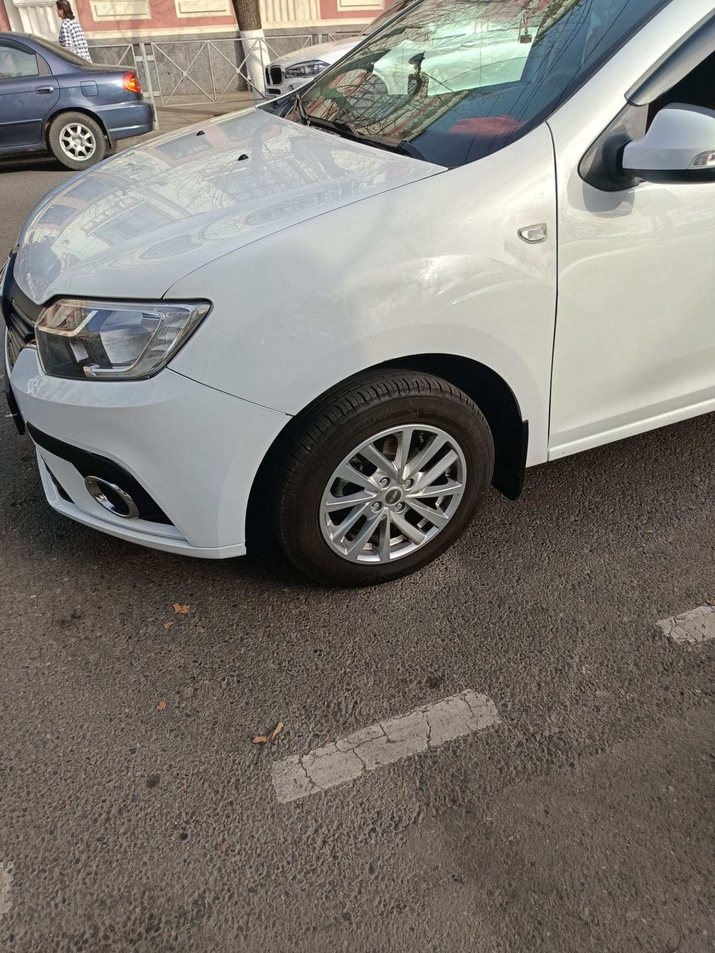 Диски — Renault Logan (2G), 1,6 л, 2019 года | колёсные диски | DRIVE2