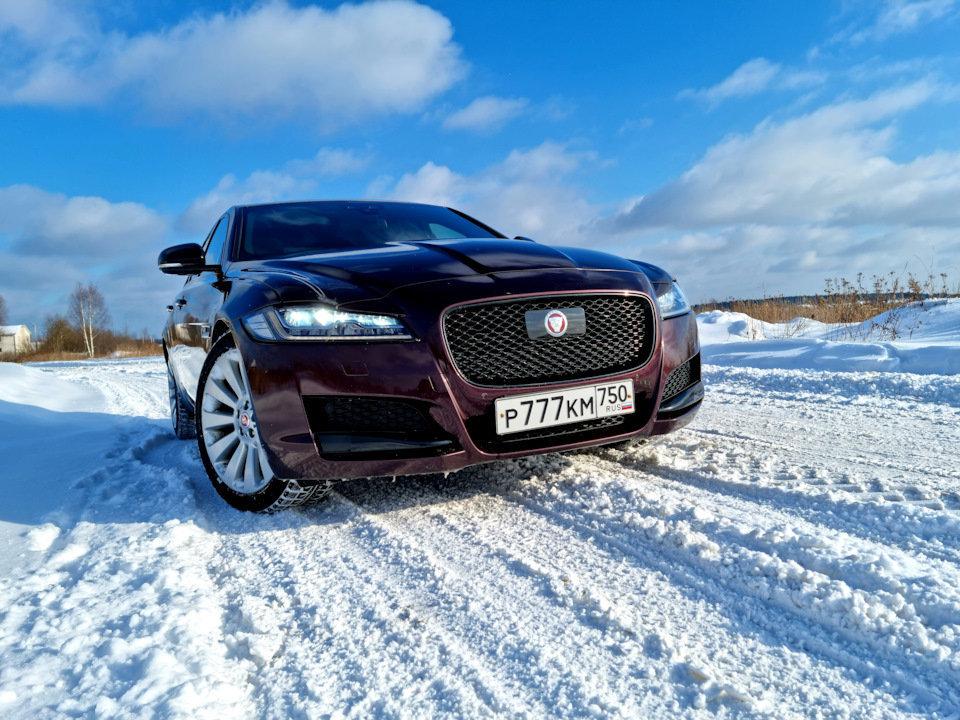 Jaguar XF 2010 дрифт