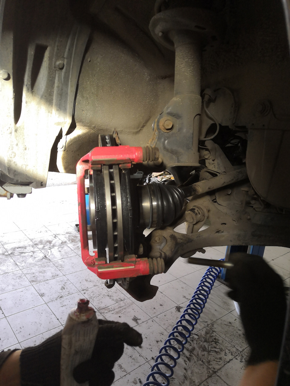 Замена правой наружней гранаты! — Honda Civic 4D (8G), 1,8 л, 2009 года ...