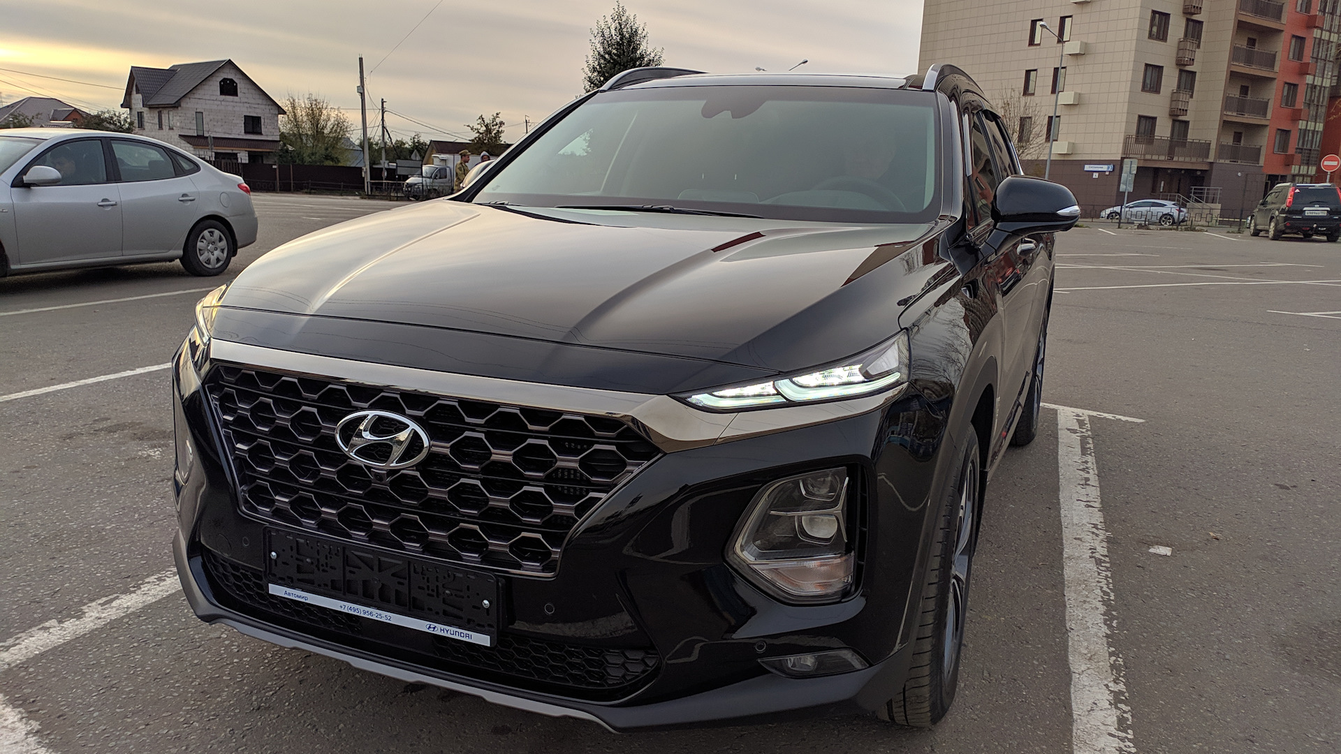 Santa fe 2019 2.2 дизель. Hyundai Santa Fe 2019 черный. Хендай Санта Фе 2019 черный. Hyundai Santa Fe 2020 Black. Хендай Санта Фе 2020 черный.