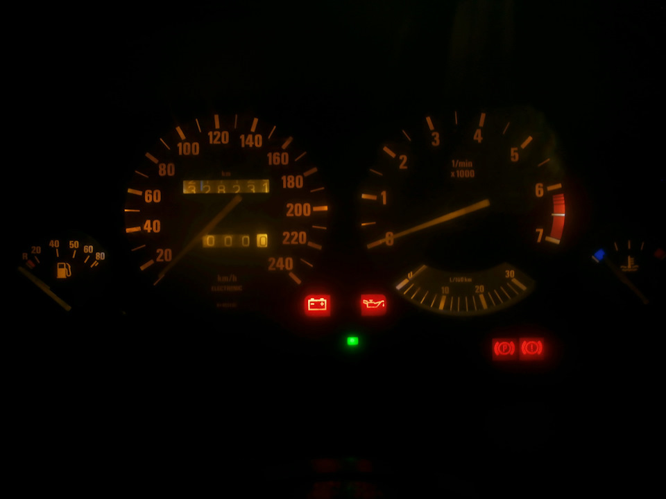 Установка high GEN III приборной панели вместо Low и пересвет — BMW 5 ...