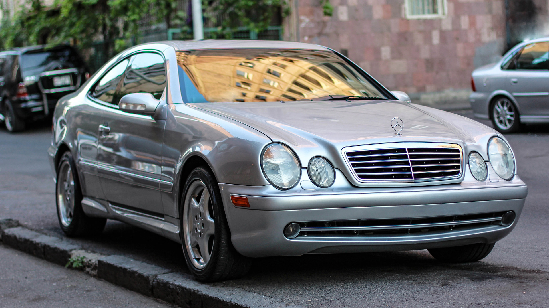 W208. Mercedes-Benz w208. Mercedes-Benz CLK-class 2000. Mercedes Benz CLK w208. Мерседес CLK купе 2000.