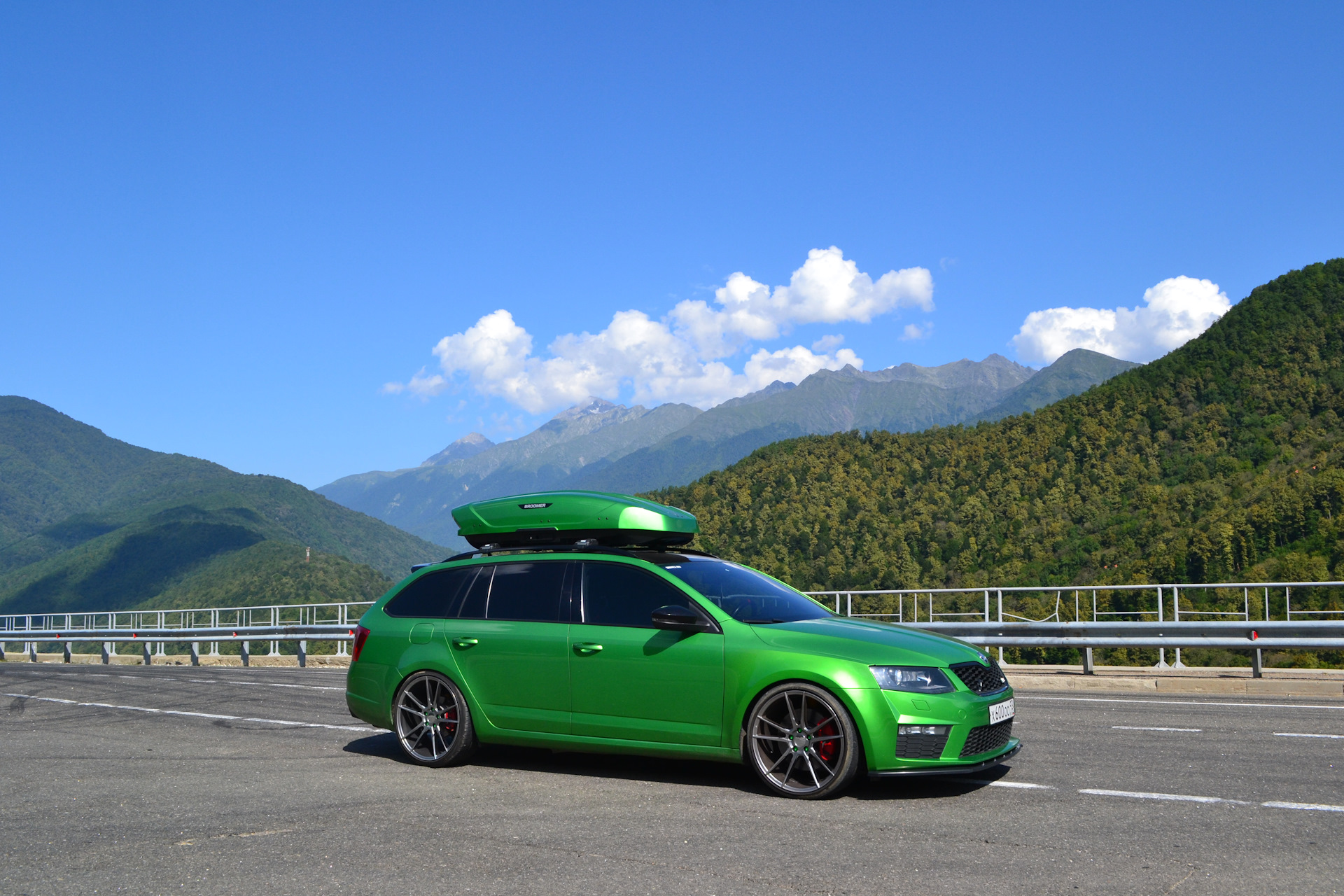 Шкода drive. Skoda Octavia Combi. Skoda Octavia Wagon. Skoda Octavia 2017 Combi. Шкода в Германии.