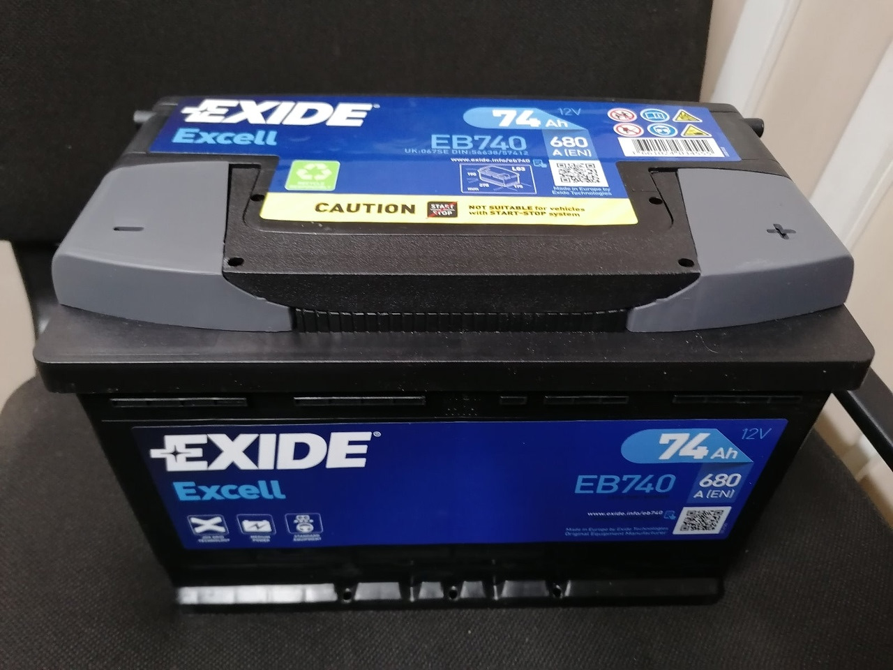 Exide eb740