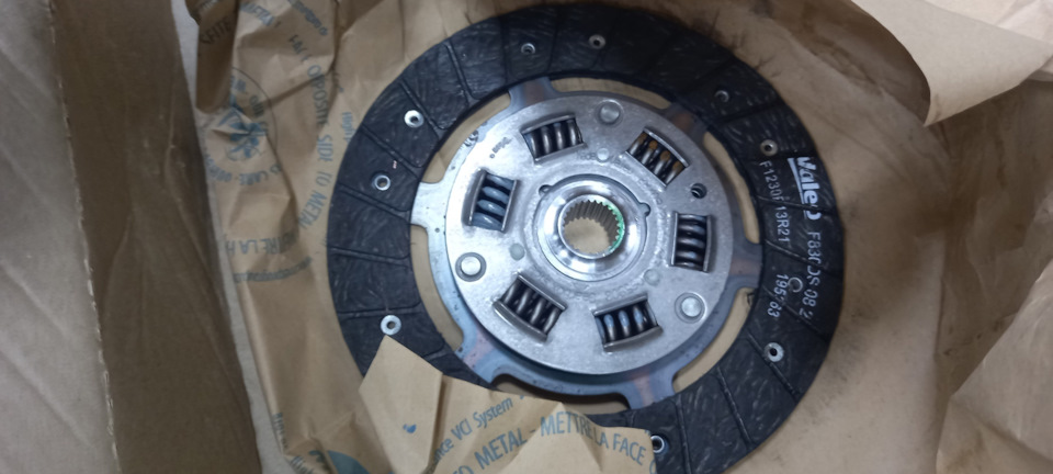 Замена сцепления. Valeo 834027 — Renault Megane II, 1,6 л, 2004 года ...