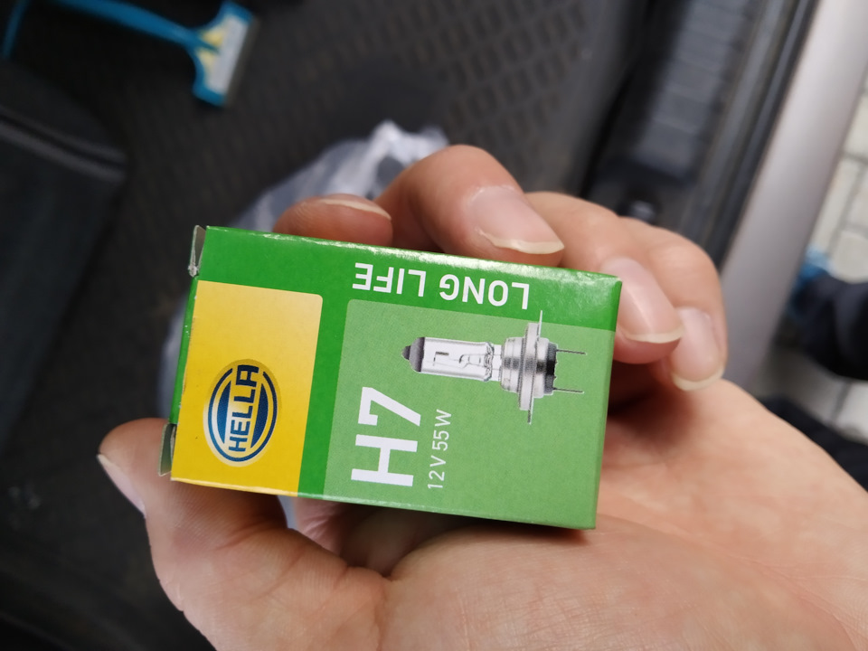 Замена ламп ближнего света на Hella Long life — KIA Ceed (1G), 1,6 л ...