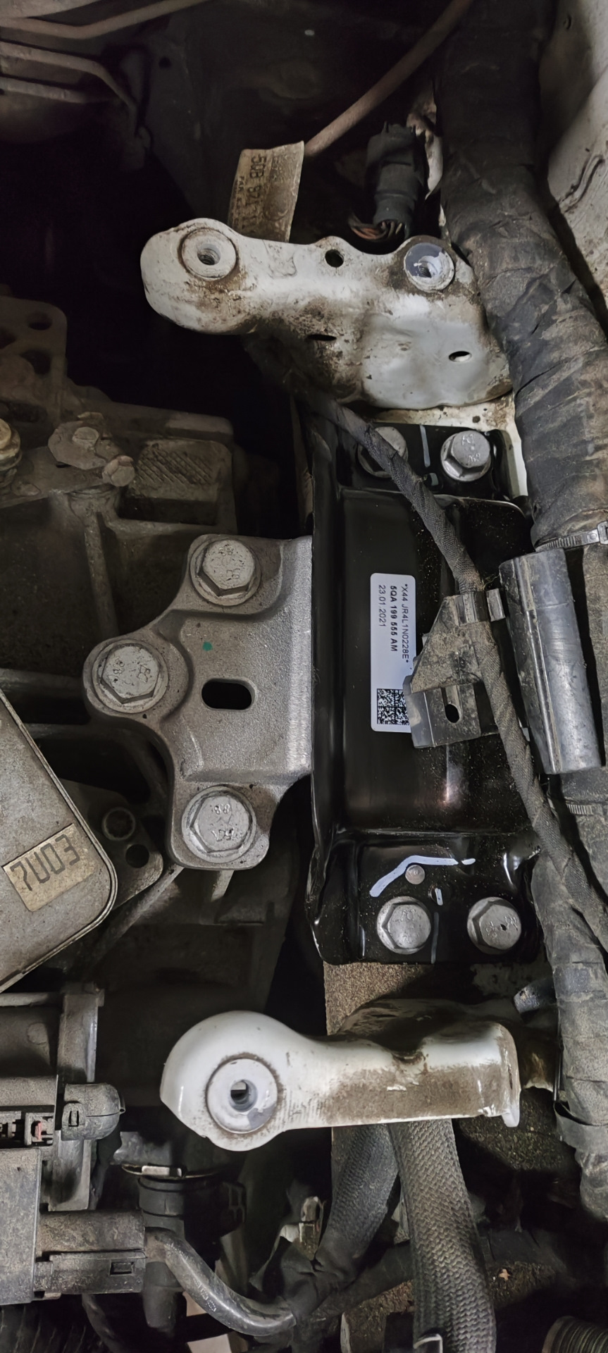 Замена опоры DSG — Volkswagen Tiguan (2G), 2 л, 2017 года | своими ...