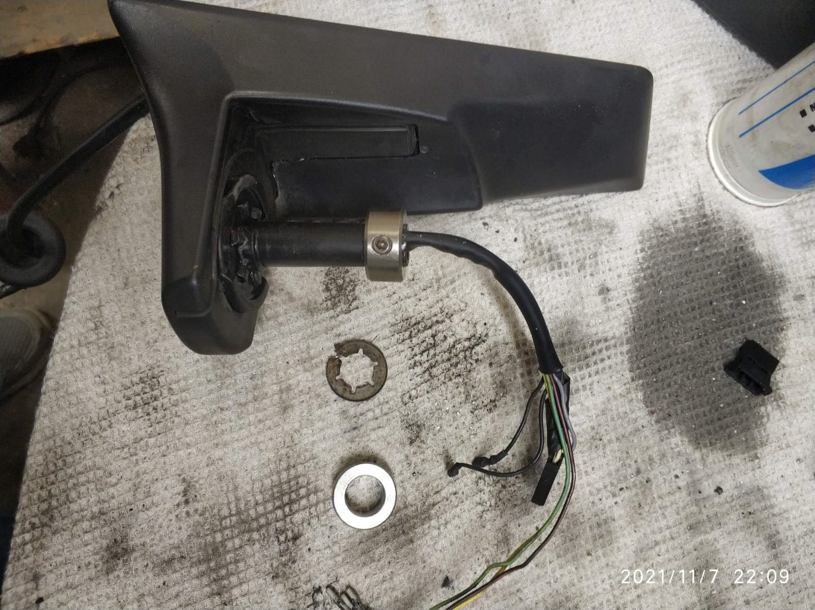 79. Ремонт складывающихся боковых зеркал — Opel Zafira B, 1,9 л, 2008 ...