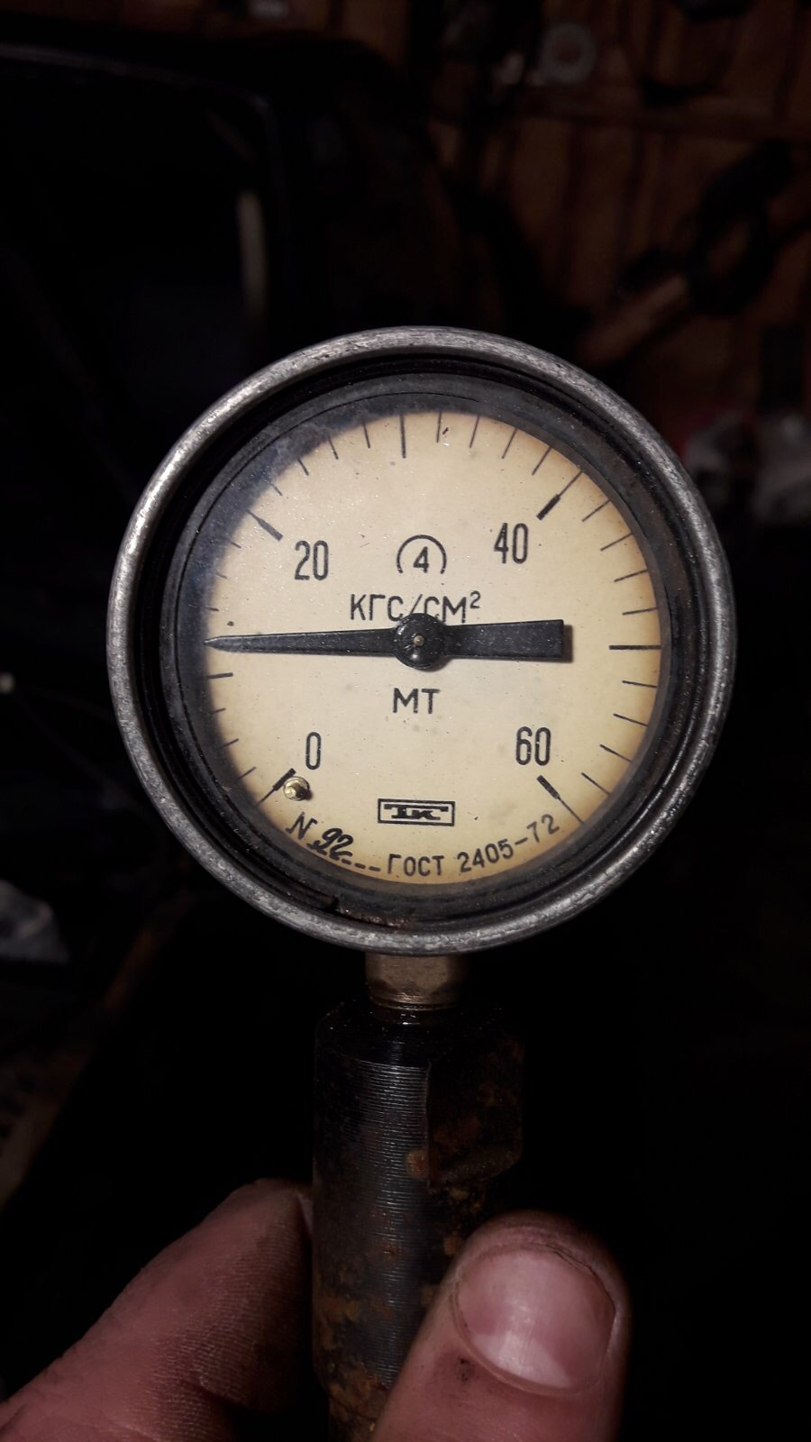 Компрессия двигателя и замер давления масла. — Audi 80 (B3), 1,8 л ...