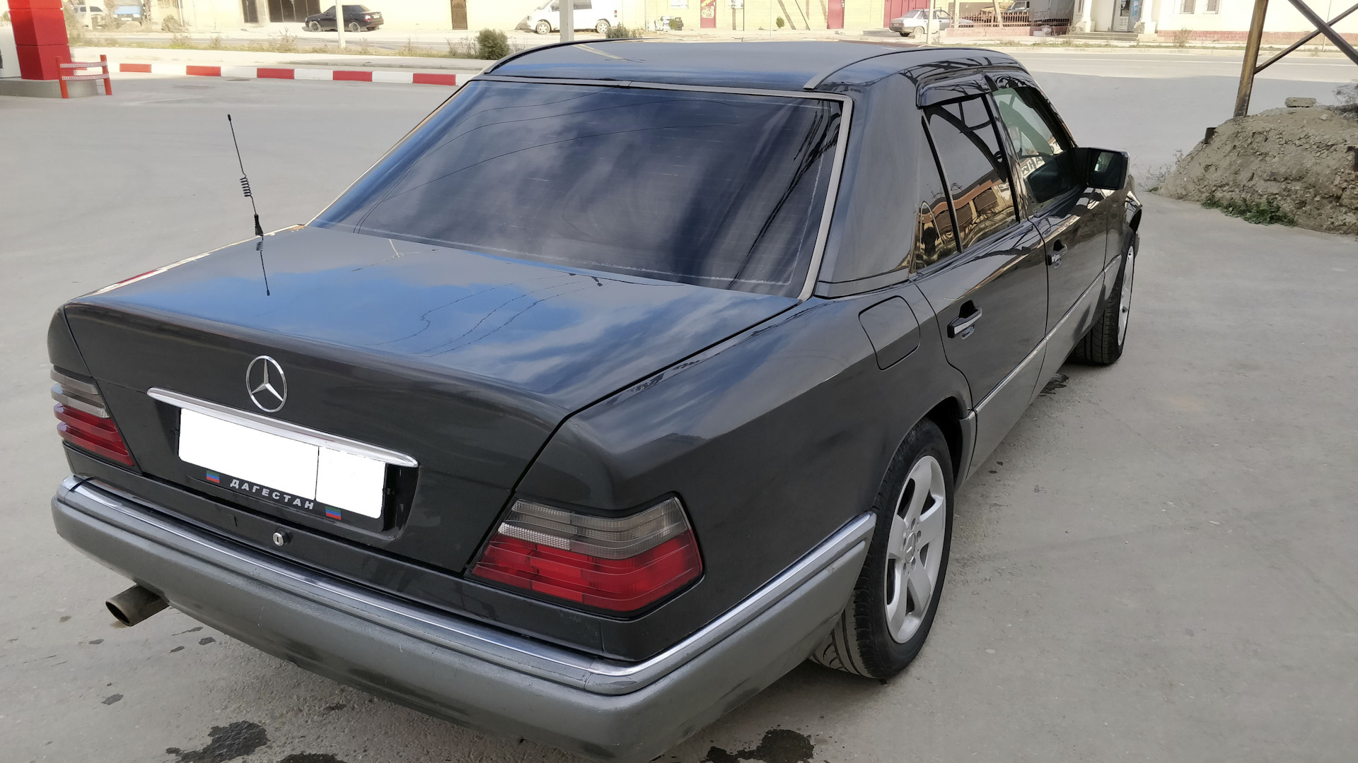 Mercedes-Benz E-class (W124) 2.2 бензиновый 1994 | E220 на DRIVE2