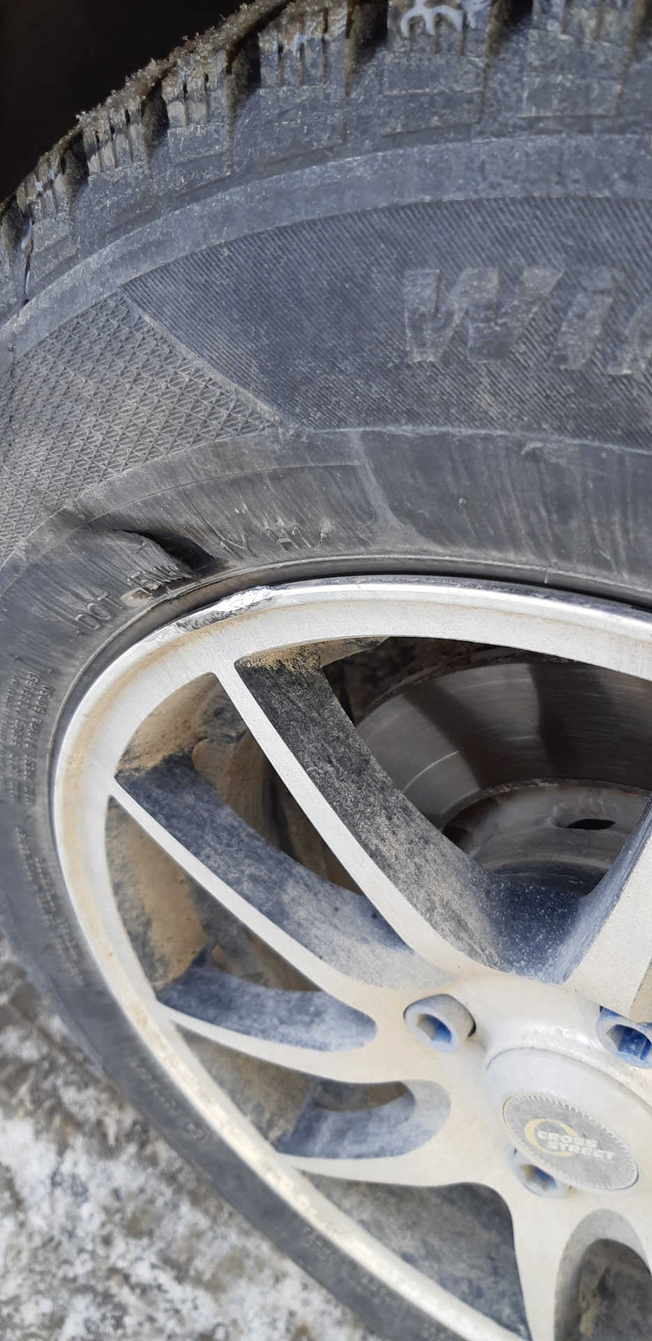 Асфальт тает вместе со снегом — Daewoo Gentra (Korea), 1,2 л, 2009 года ...