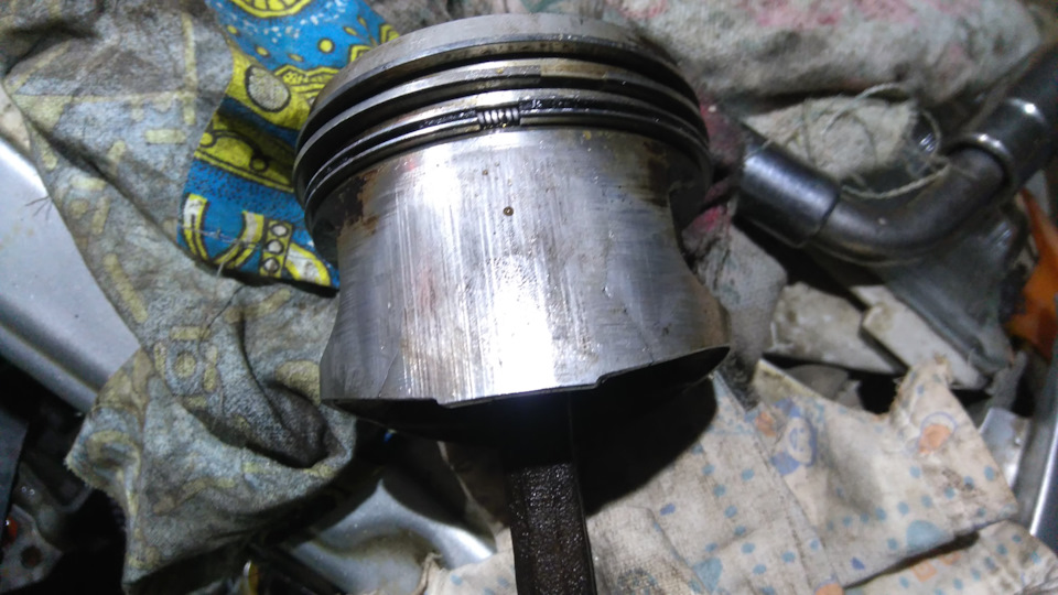 Развалилась юбка поршня, АвтоВАЗ привет или нет? — Lada 2114, 1,5 л ...