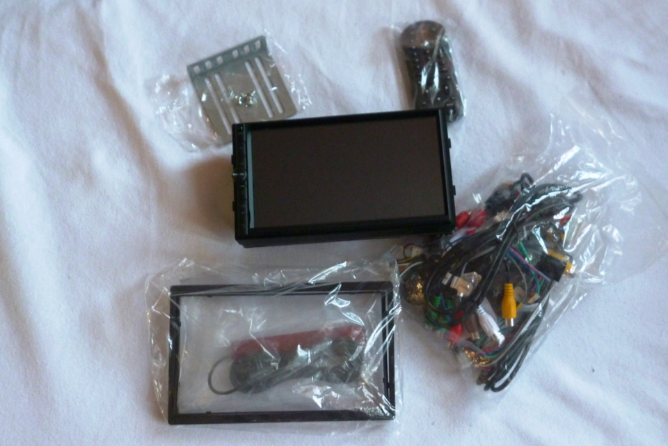 Комплект «из коробки». Всё есть. — Audi A8 (D2)