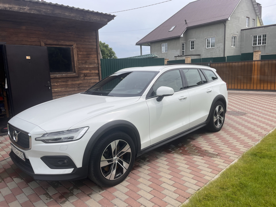 Photo from the logbook Volvo V60 Cross Country (2G)