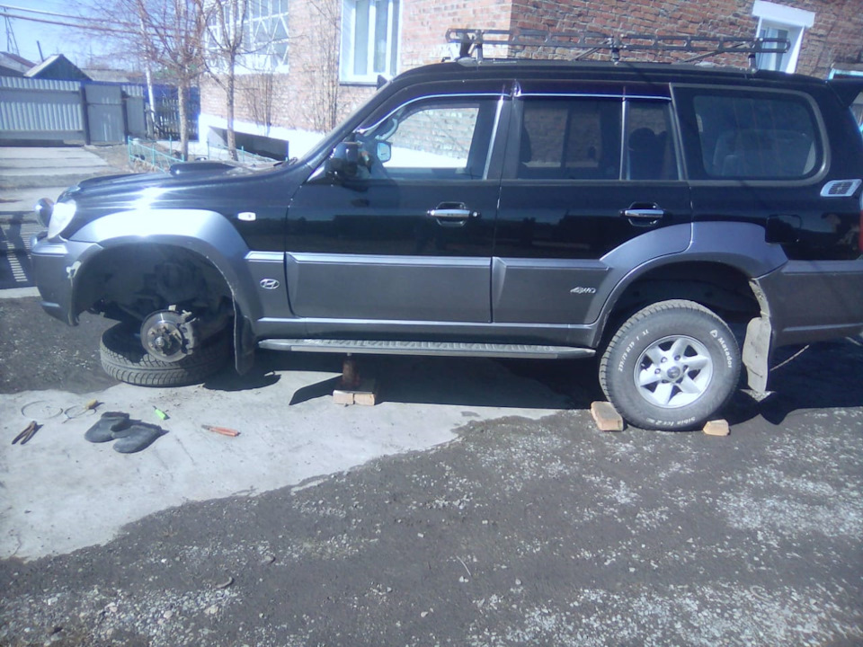 Замена хомутов на пыльниках — Hyundai Terracan, 2,5 л, 2003 года ...