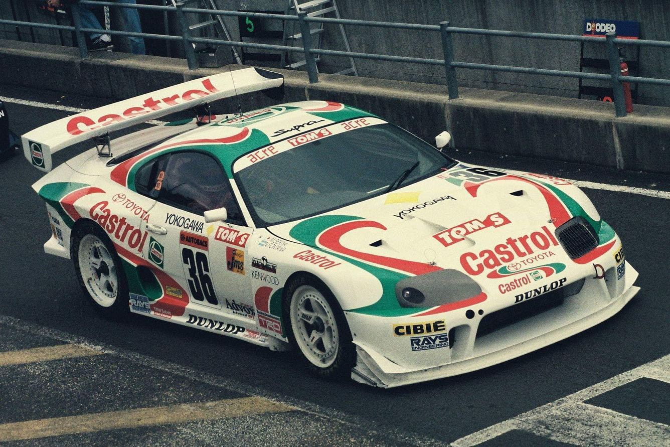 Tom's racing. Тойота Супра кастрол. Castrol Toyota Tom's Supra gt. Toyota Castrol Tom s Supra. Toyota Supra gt500 JGTC.