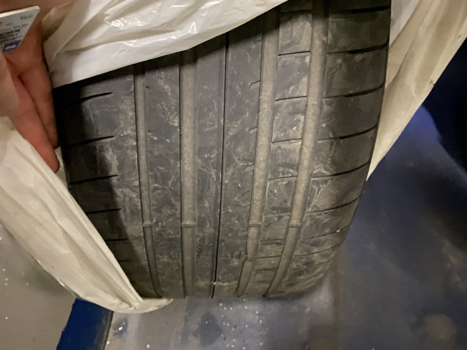 Шины летние Goodyear 275/35 R19 на BMW 5 series (G30), BMW 5 series ...