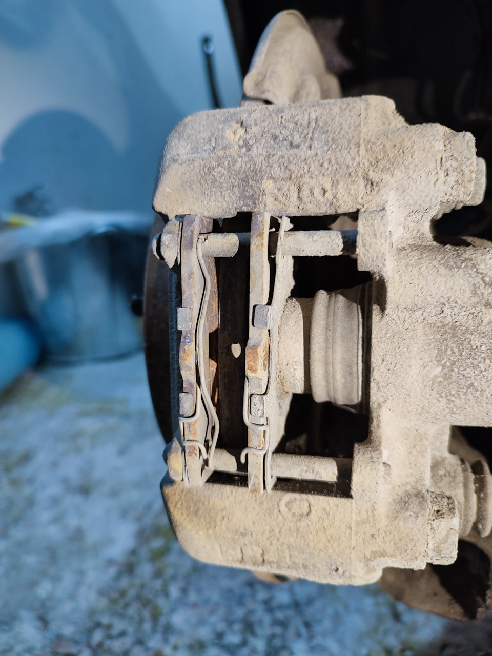 Задние суппорта Витц Рс — Toyota Vitz (10), 1,5 л, 2001 года ...