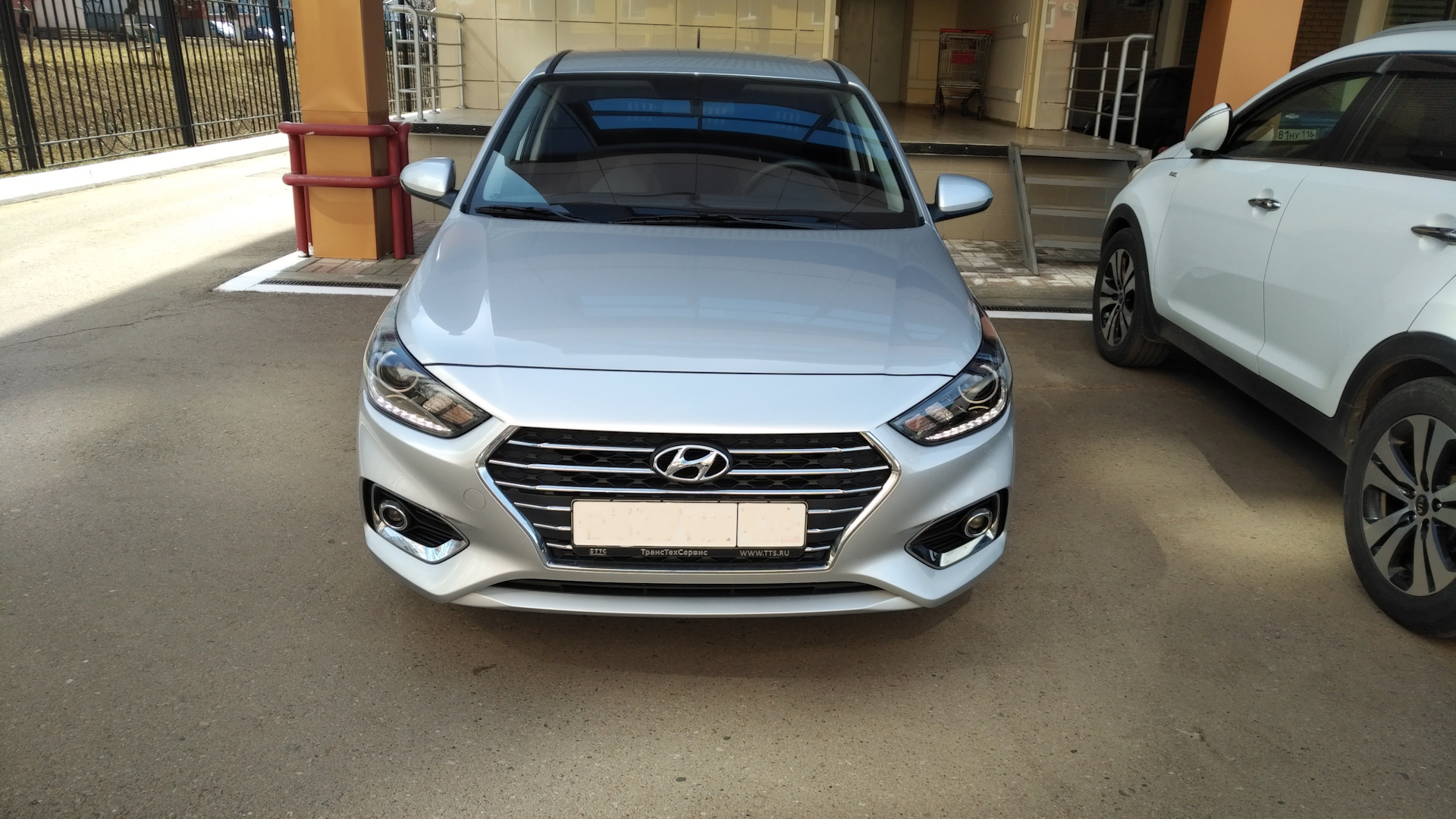 Hyundai Solaris (2G) 1.6 бензиновый 2018 | 1.6 автомат на DRIVE2