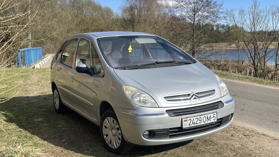 Citroen Xsara Picasso Покемон