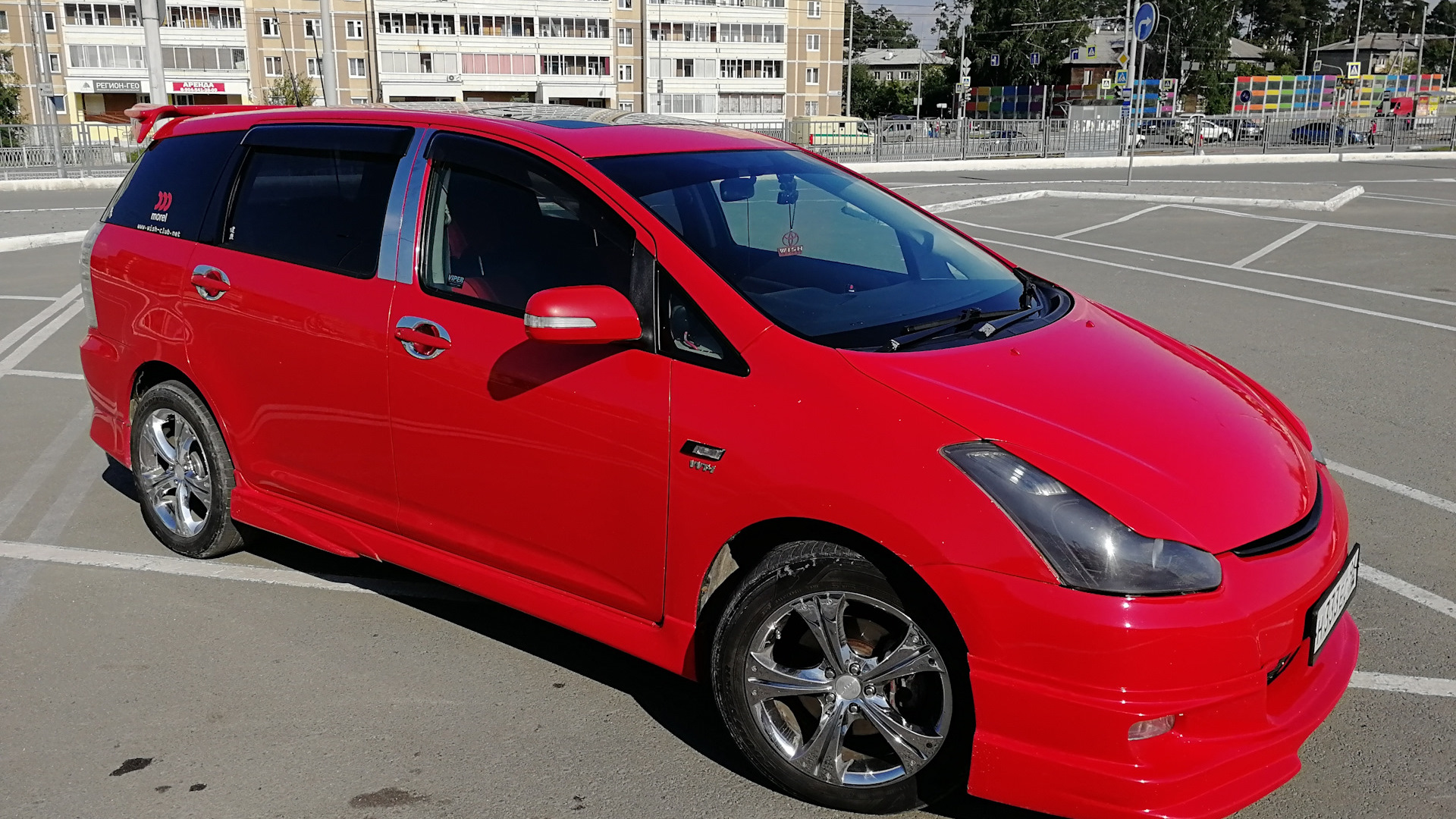 Дрифт Тойота Виш. Toyota Wish красный. Toyota Wish бордовый. Тойота Виш вид с переди.