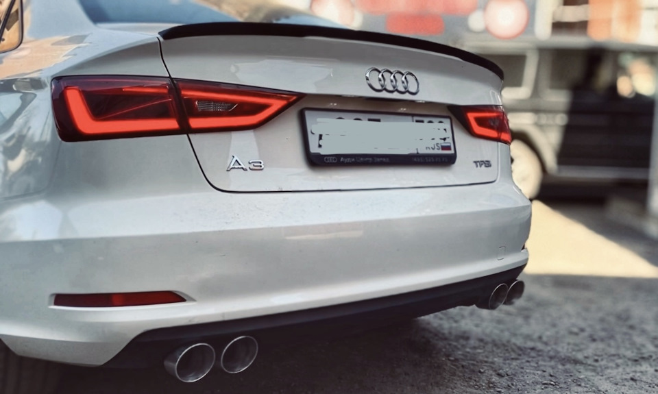 Разведение выхлопа на две стороны — Audi A3 Sedan (8V), 1,4 л, 2015 ...