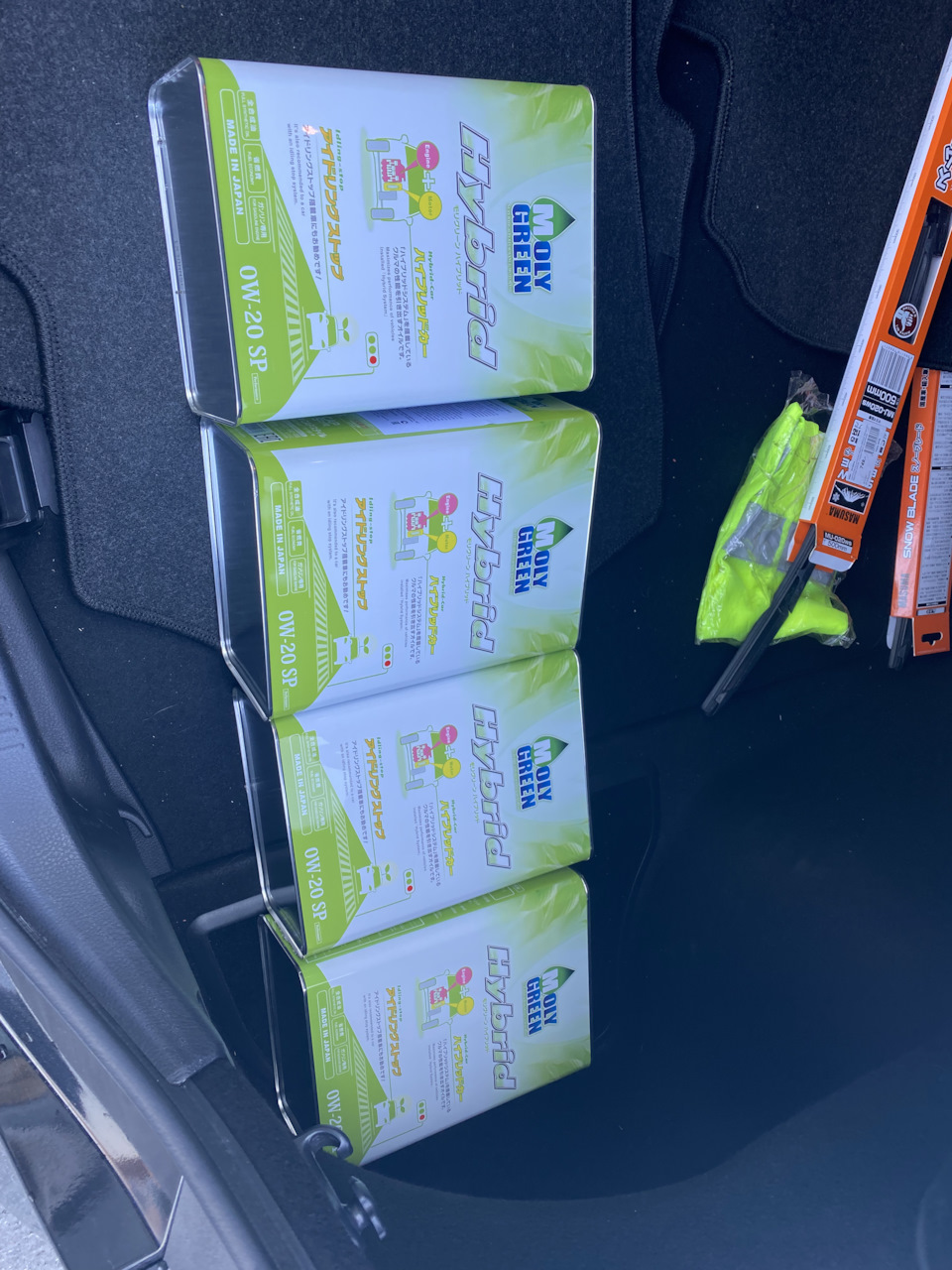 Масло в запас — Toyota Camry (XV70)