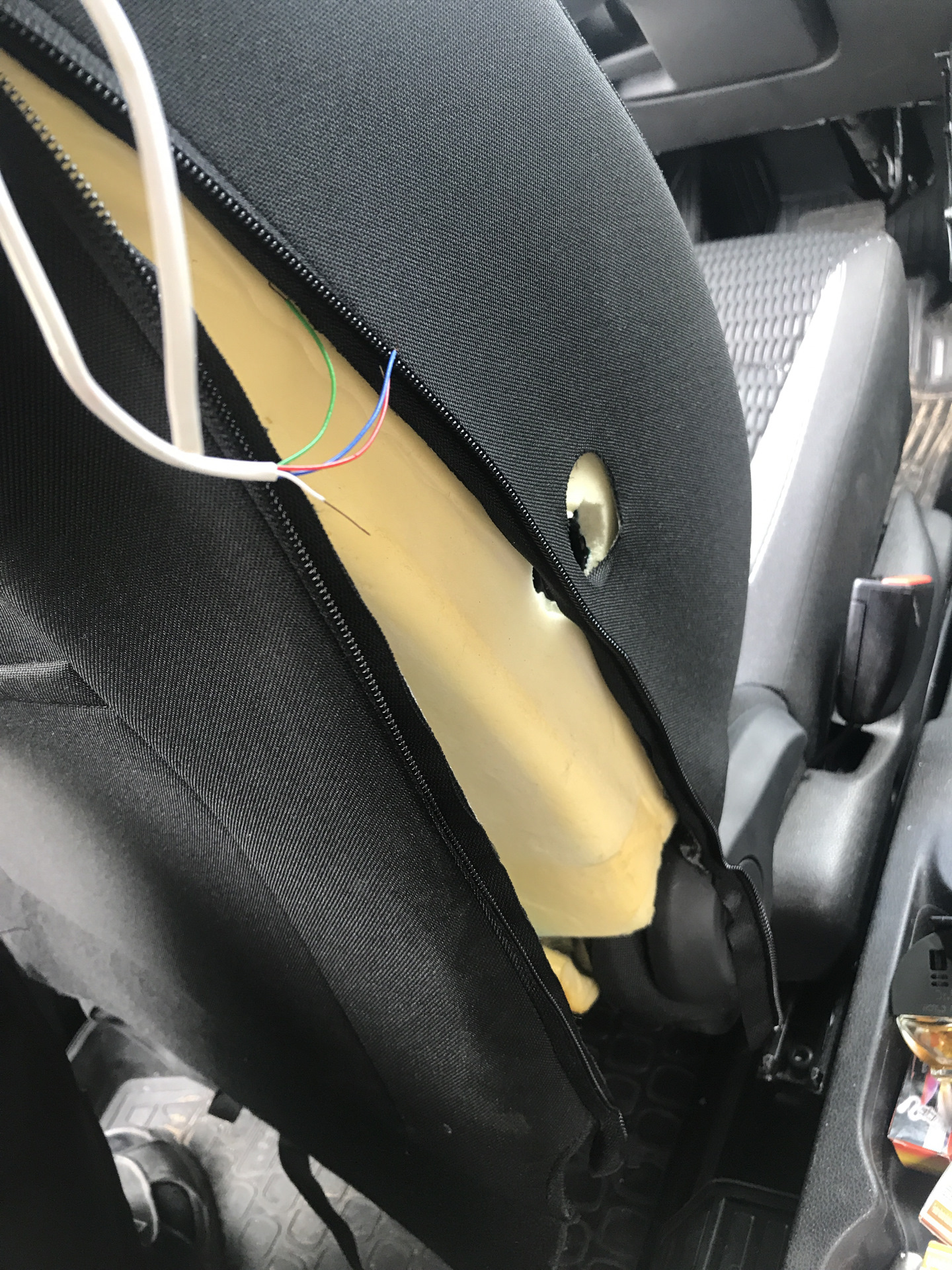 Почему криво стоит подушка безопасности? — DRIVE2