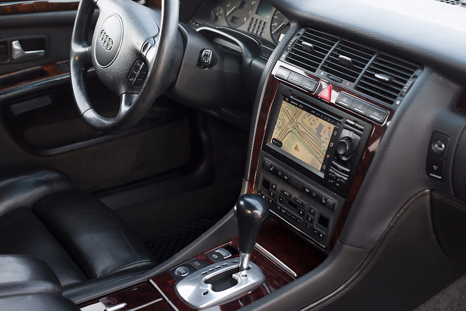 Старт/Стоп без ключа зажигания — Audi A8 (D2)