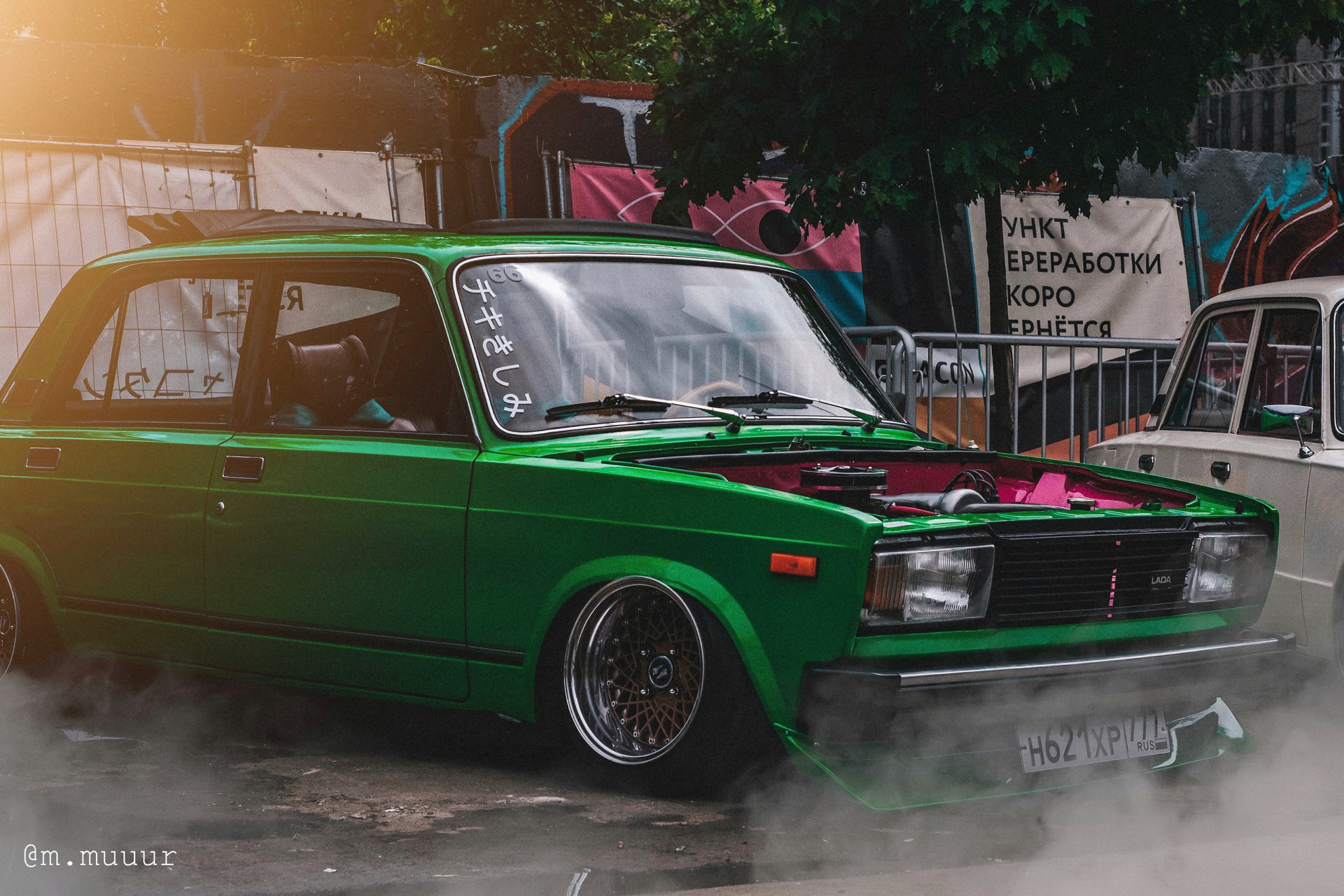 Lada 2105 stance