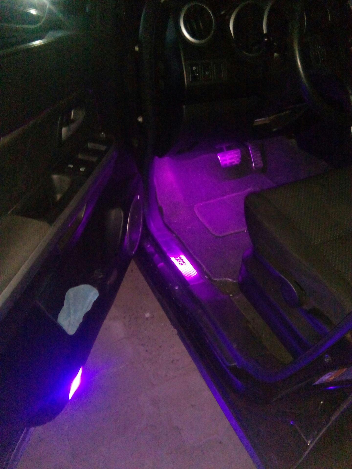 Подсветка ног. — Suzuki Grand Vitara (2G), 2 л, 2008 года | тюнинг | DRIVE2