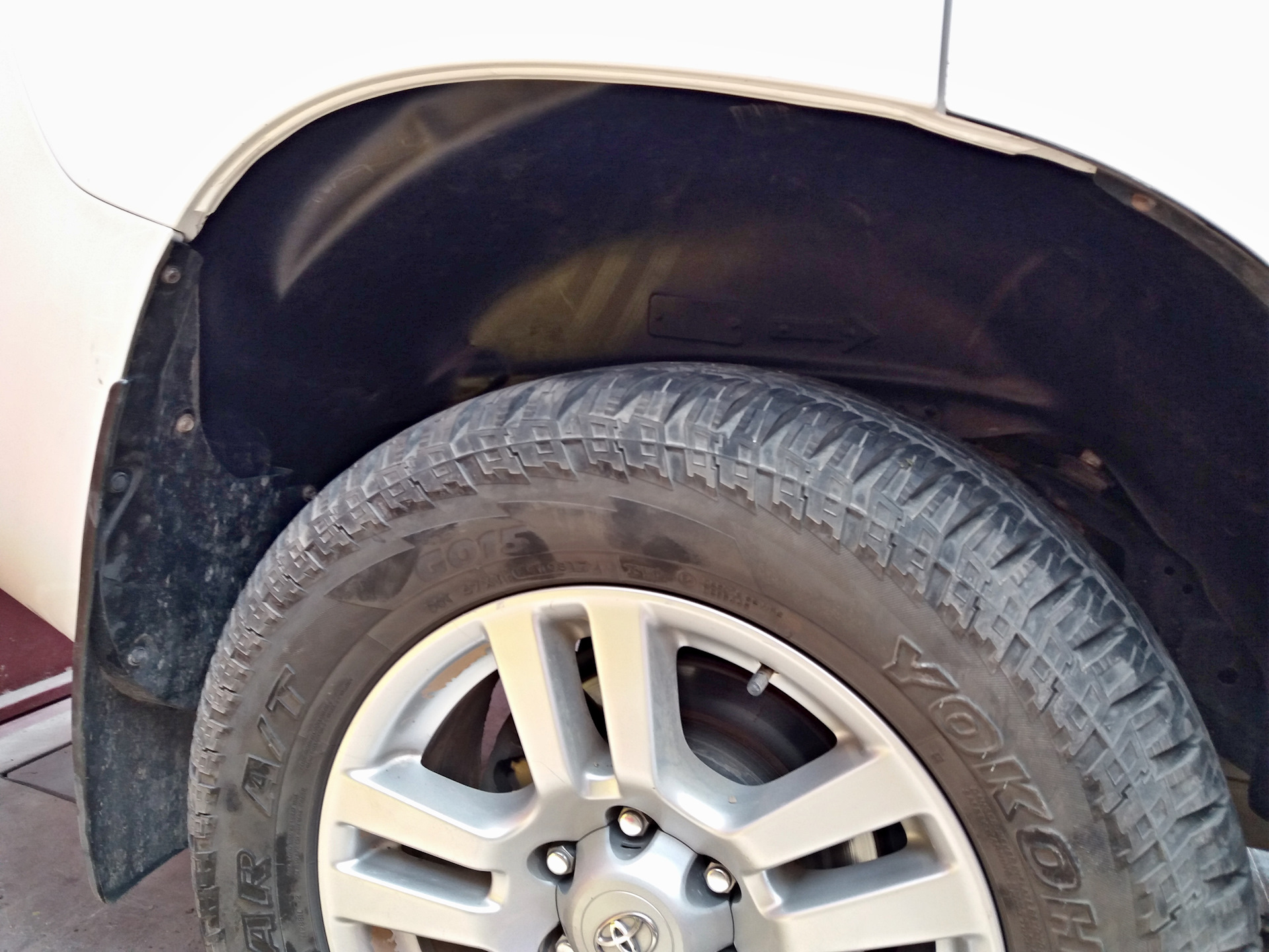 Можно ли ездить без подкрылка. Высота от земли до задней арки прадо 120. Брызговики hyundai i40 drive2. Фото закладной переднего локера прадо 120. Можно ли ездить без подкрылка.