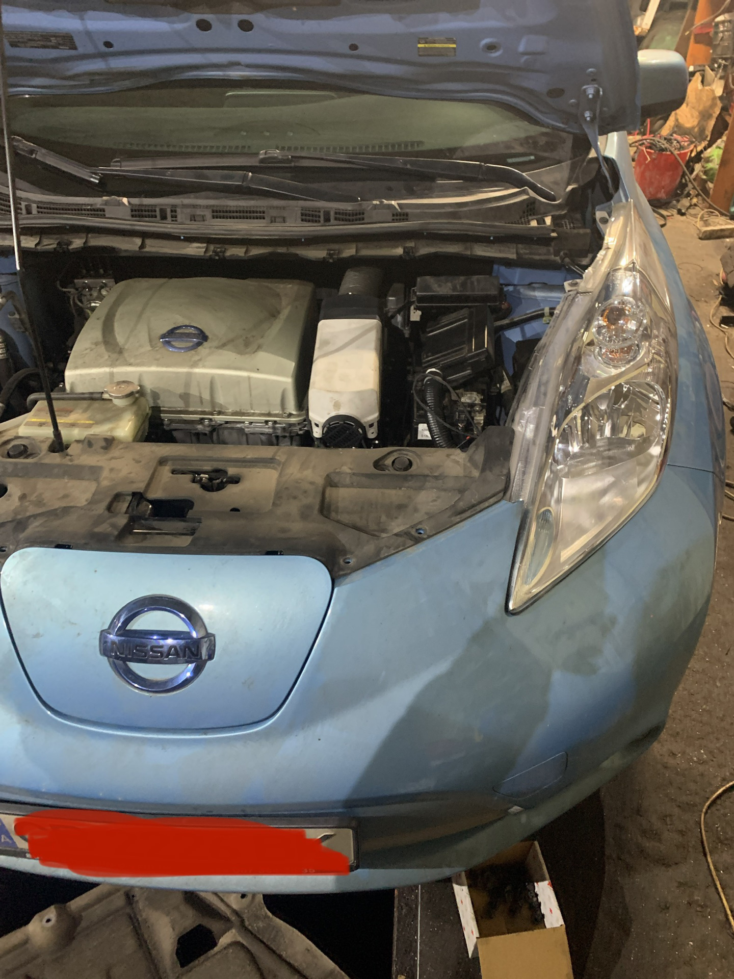 Отопитель ниссан лиф ze0. Крепление отопителя ниссан лиф. Сухой фен nissan leaf. Ниссан лиф отопитель. Heater nissan leaf ze0.