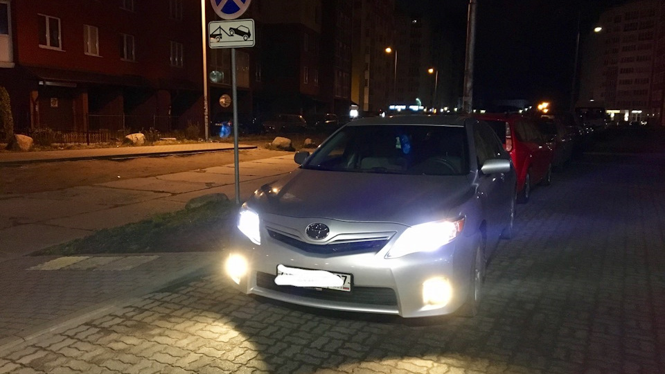 Toyota Camry Hybrid