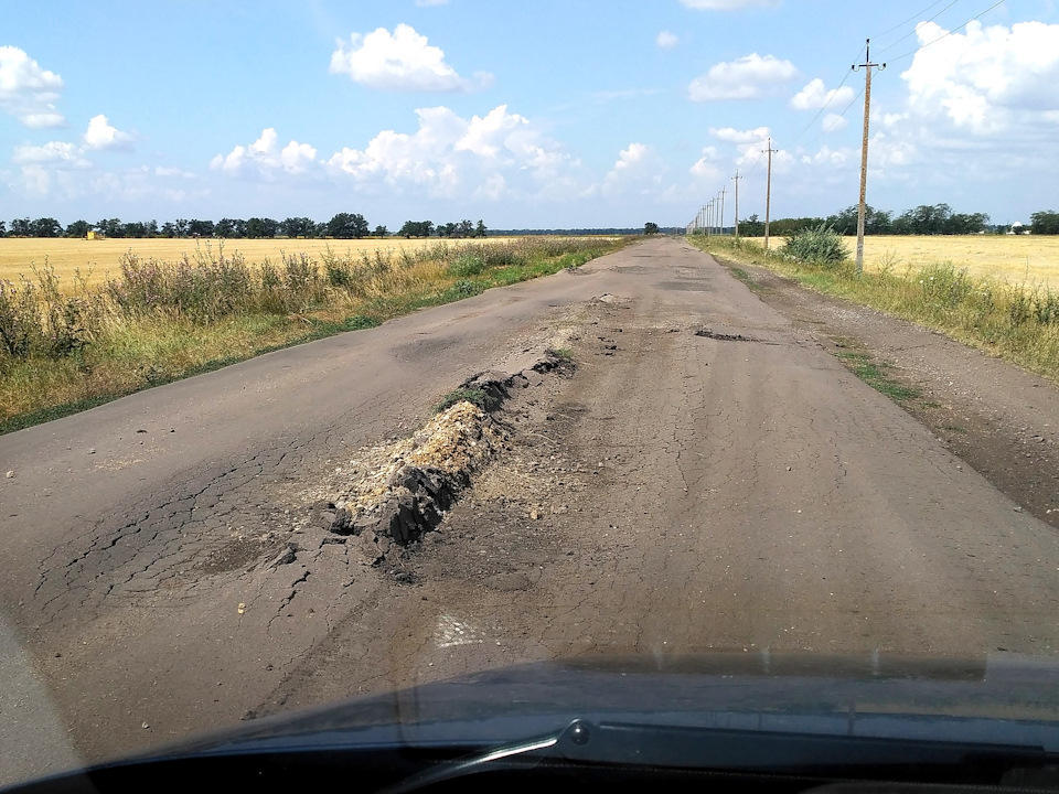 Асфальт начинает заканчиваться :) — FIAT Linea