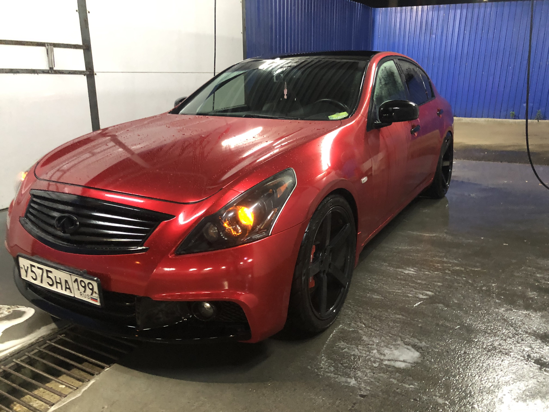 Черный матовый Infiniti g35