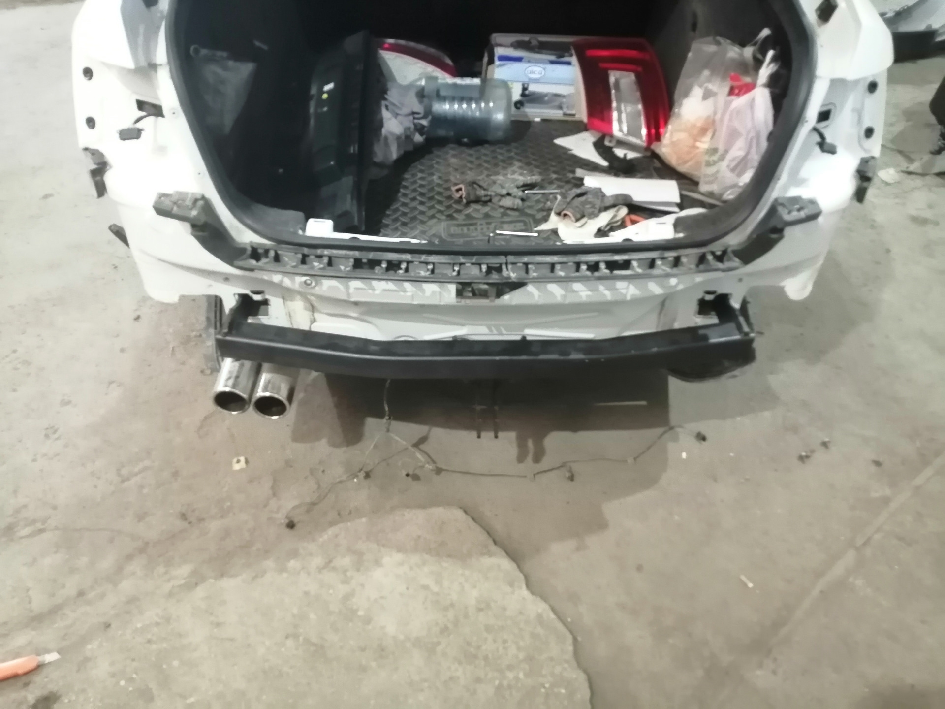 ТО, установка фаркопа Oris — Skoda Octavia A7 Mk3, 1,6 л, 2015 года ...