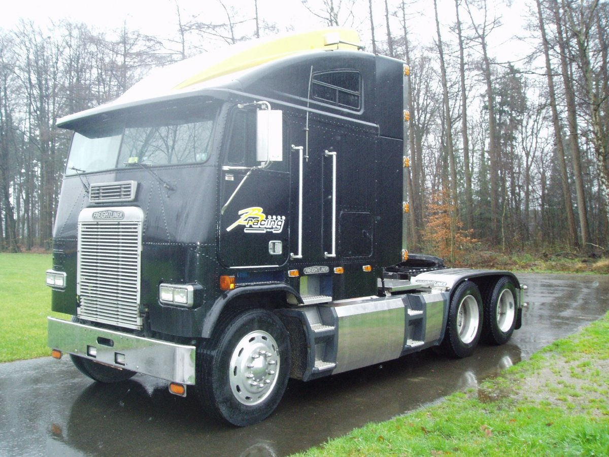 Freightliner 1942