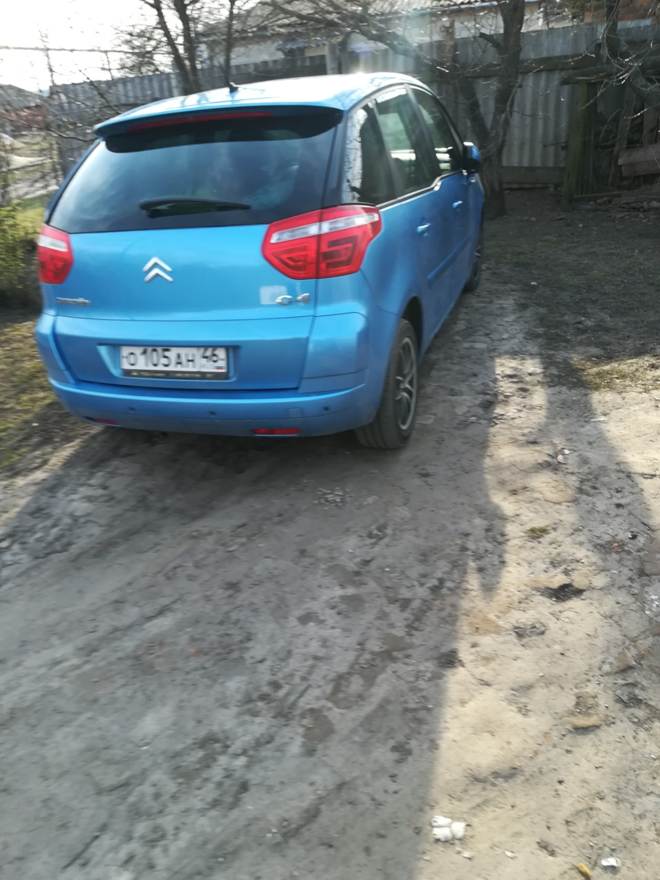 Фото в бортжурнале Citroen C4 Picasso (1G)