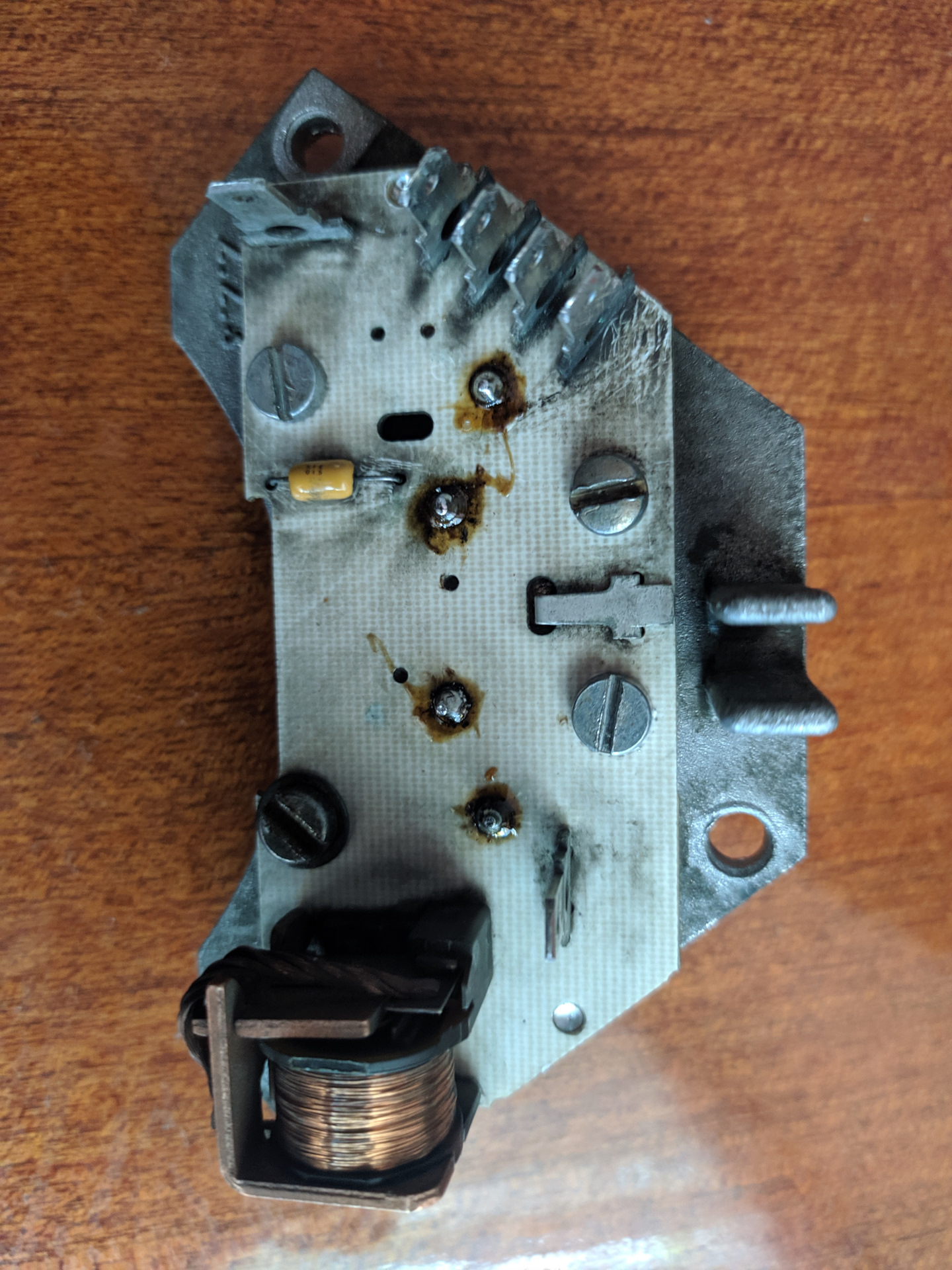 Замена транзисторов в блоке управления вентилятором салона и салонного ...