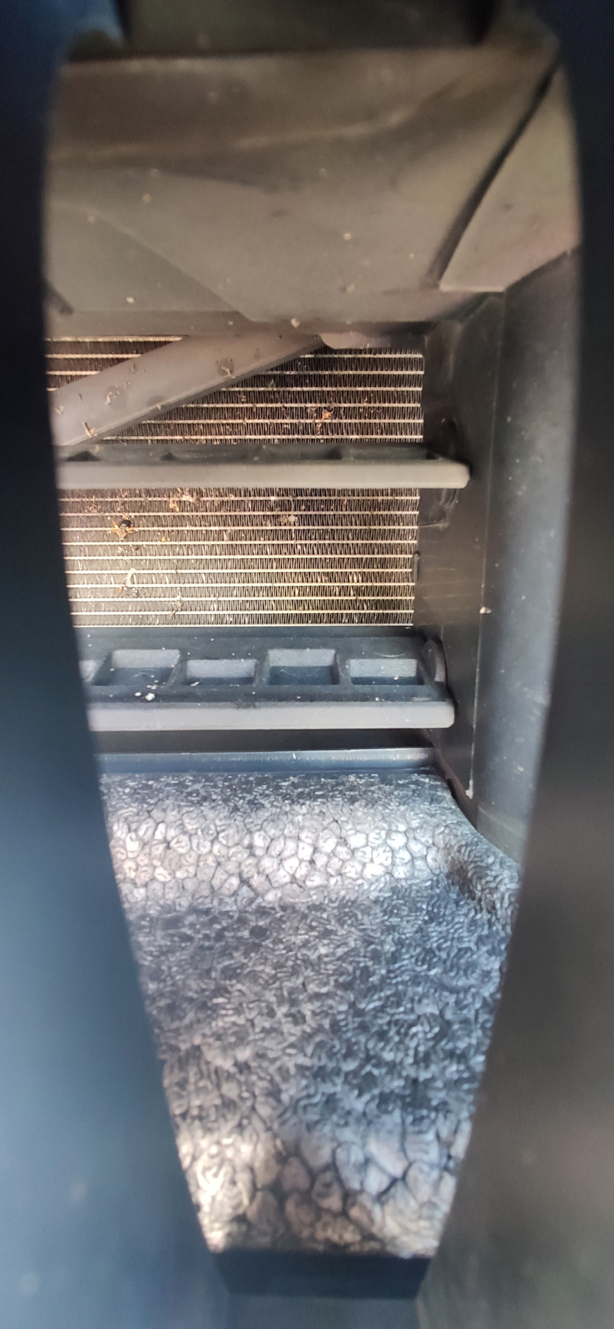 Жалюзи решетки радиатора — BMW 2 series Gran Tourer (F46), 1,5 л, 2015 ...