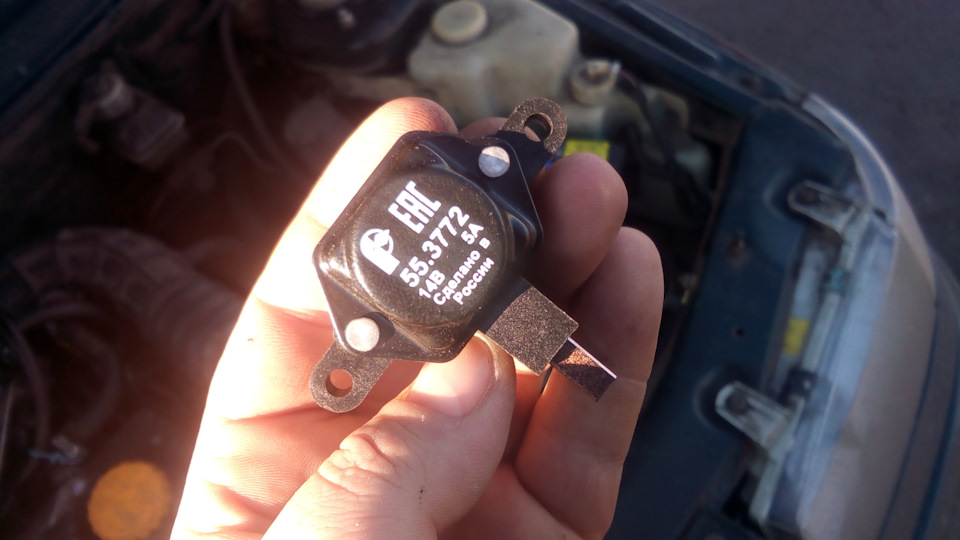 Слабый заряд аккумулятора — Lada 21101, 1,5 л, 2004 года | поломка | DRIVE2