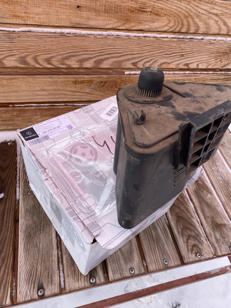 Замена абсорбера. — Mercedes-Benz A-class (W176), 1,6 л., 2013 года ...