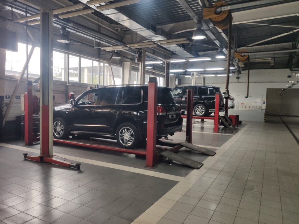 Фотография «Посещение официального дилера Toyota Ярославль»