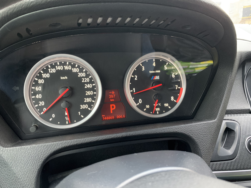 Performance наклейка на авто