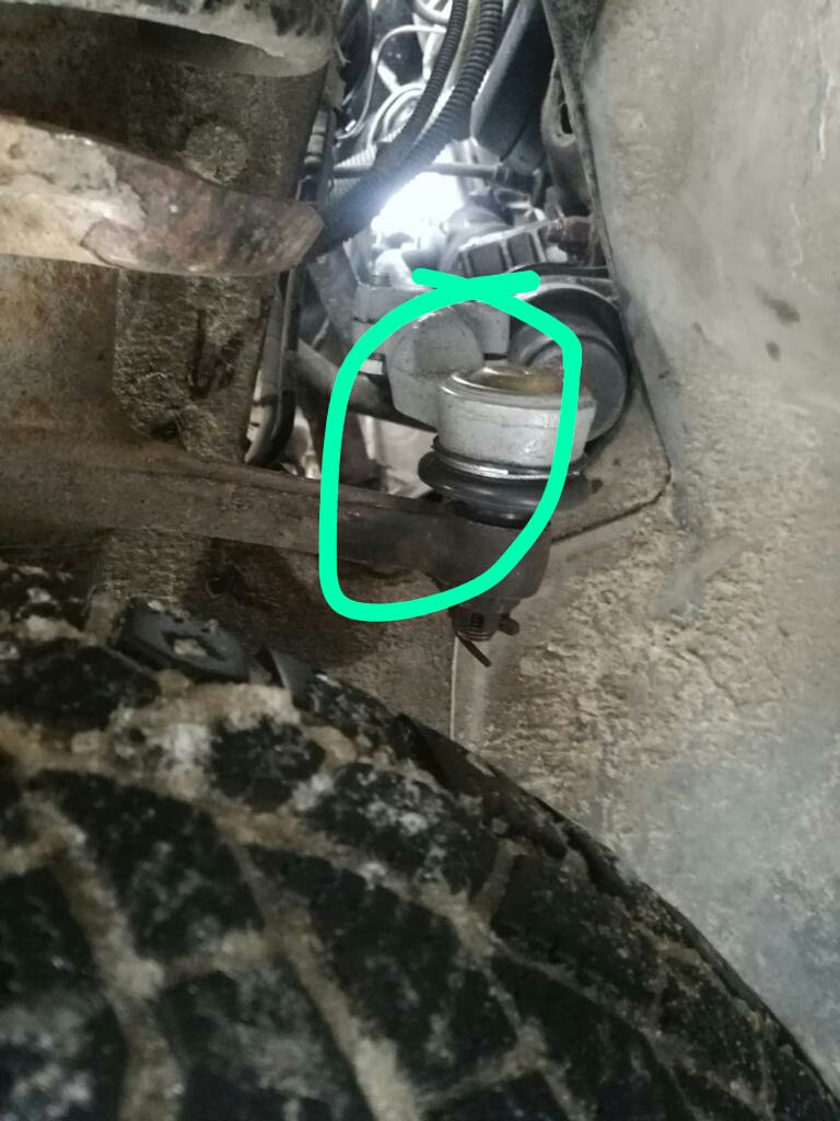 Установка новой рулевой рейки, замена главного тормозного цылиндра ...