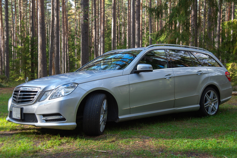 1 е класс фото Небольшая фотосессия - Mercedes-Benz E-Class (W212), 1,8 л, 2012 года фотография